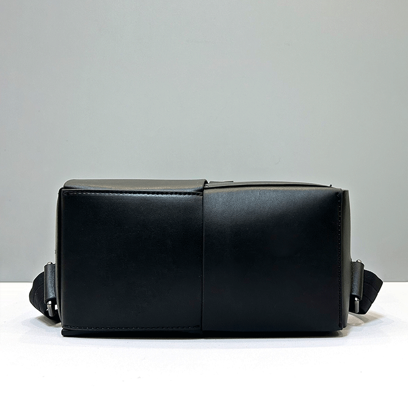 Fashionable Large Capacity Lea - Leatherwork Bag review and price